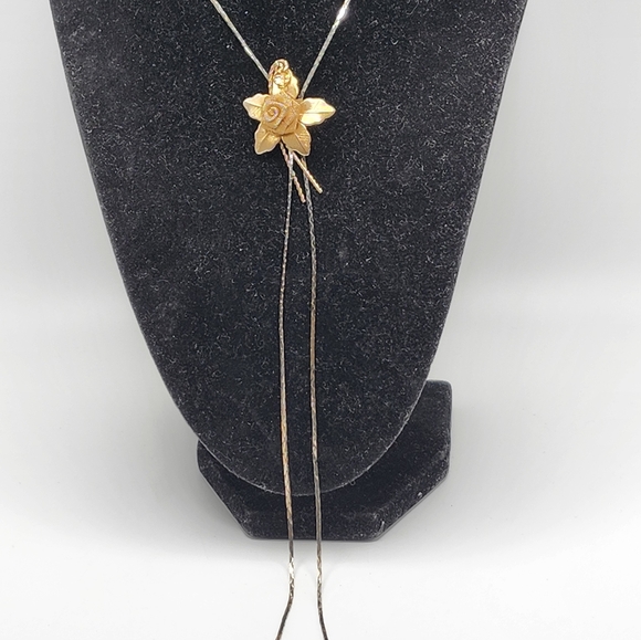 Vintage rose lariat bolo gold tone!  Accessorize your hat! Priced 2 sell Cowgirl - Picture 2 of 7